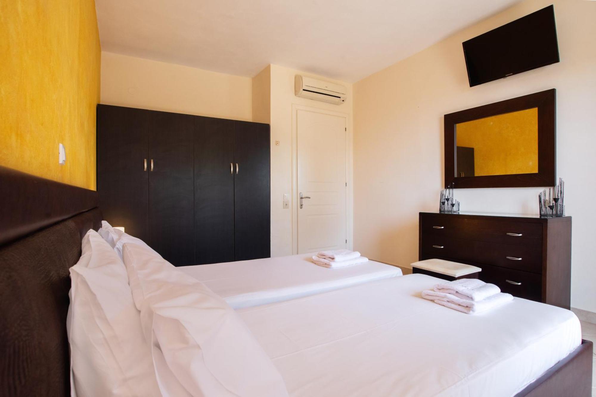 Angelique Apartments Agios Georgios  Eksteriør billede